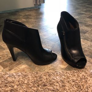 BRAND NEW Nine West booties